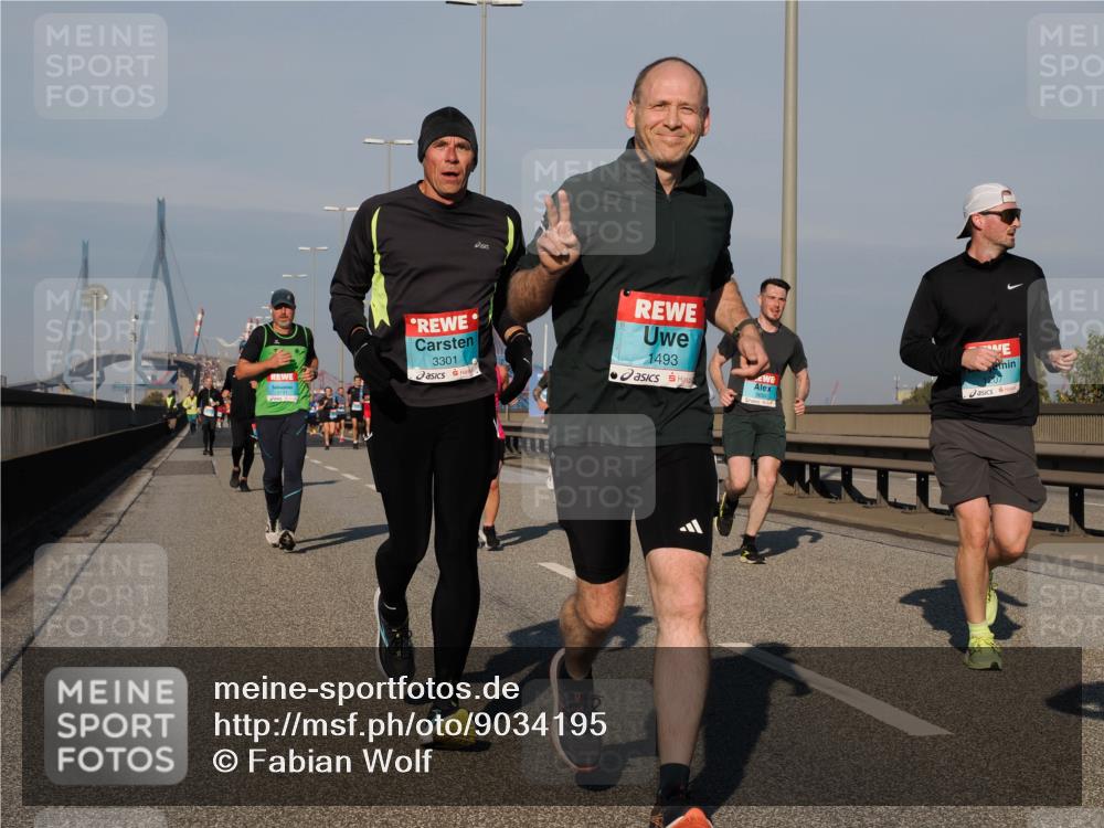 03.10.2025 - Köhlbrandbrückenlauf Fabian Wolf http://msf.ph/oto/9034195 03.10.2025 09:48:22 Position 3 3301, 1493, 3659 meine-sportfotos.de