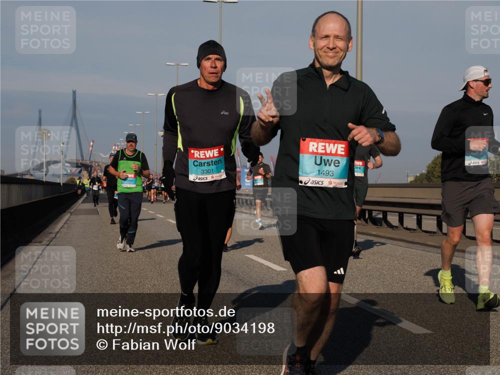 03.10.2025 - Köhlbrandbrückenlauf Fabian Wolf http://msf.ph/oto/9034198 03.10.2025 09:48:22 Position 3 3301, 1493 meine-sportfotos.de
