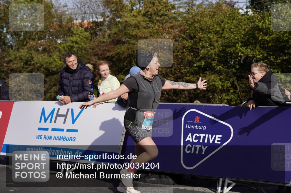 03.10.2025 - Köhlbrandbrückenlauf Michael Burmester http://msf.ph/oto/9034204 03.10.2025 10:43:00 Ziel 3649 meine-sportfotos.de