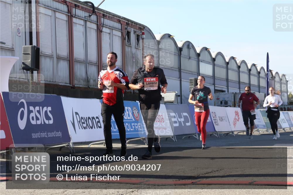 03.10.2025 - Köhlbrandbrückenlauf Luisa Fischer http://msf.ph/oto/9034207 03.10.2025 13:14:10 Ziel 4313, 4437, 4641, 4728, 4785, 4809, 5727, 6318, 6418, 6735 meine-sportfotos.de