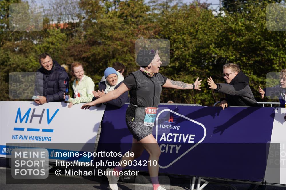 03.10.2025 - Köhlbrandbrückenlauf Michael Burmester http://msf.ph/oto/9034210 03.10.2025 10:43:00 Ziel 3649 meine-sportfotos.de
