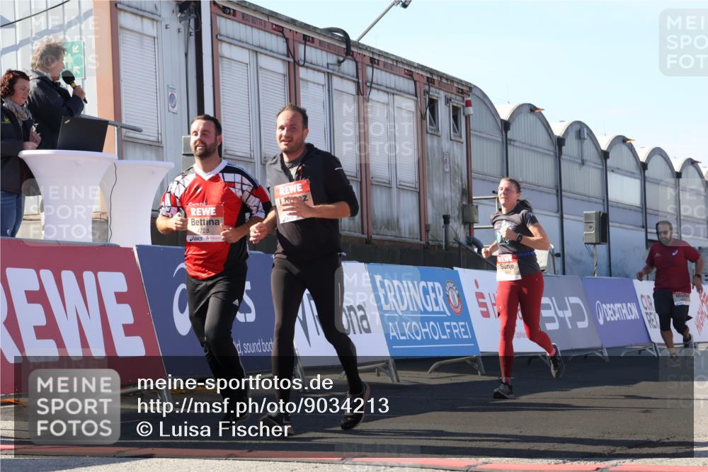 03.10.2025 - Köhlbrandbrückenlauf Luisa Fischer http://msf.ph/oto/9034213 03.10.2025 13:14:11 Ziel 4313, 4437, 4569, 4641, 4728, 4785, 4809, 4888, 5727, 6318, 6327, 6418, 6735 meine-sportfotos.de