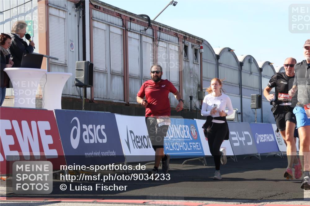 03.10.2025 - Köhlbrandbrückenlauf Luisa Fischer http://msf.ph/oto/9034233 03.10.2025 13:14:14 Ziel 4313, 4437, 4569, 4641, 4728, 4776, 4785, 4809, 4888, 5282, 6318, 6327, 6418, 6735 meine-sportfotos.de