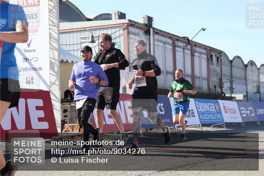 03.10.2025 - Köhlbrandbrückenlauf Luisa Fischer http://msf.ph/oto/9034276 03.10.2025 13:14:39 Ziel 4259, 4400, 4424, 4509, 4684, 4692, 4788, 4869, 5249, 5682, 5686, 5782, 5805, 6316, 6448, 6849 meine-sportfotos.de