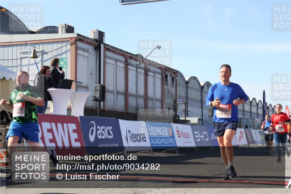 03.10.2025 - Köhlbrandbrückenlauf Luisa Fischer http://msf.ph/oto/9034282 03.10.2025 13:14:40 Ziel 4259, 4400, 4424, 4509, 4684, 4692, 4788, 4869, 5249, 5682, 5686, 5711, 5782, 6316, 6448, 6849 meine-sportfotos.de