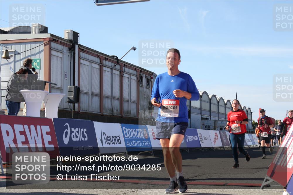 03.10.2025 - Köhlbrandbrückenlauf Luisa Fischer http://msf.ph/oto/9034285 03.10.2025 13:14:41 Ziel 4202, 4259, 4424, 4509, 4533, 4684, 4692, 4788, 4869, 5249, 5682, 5686, 5711, 5782, 6316, 6448, 6849 meine-sportfotos.de