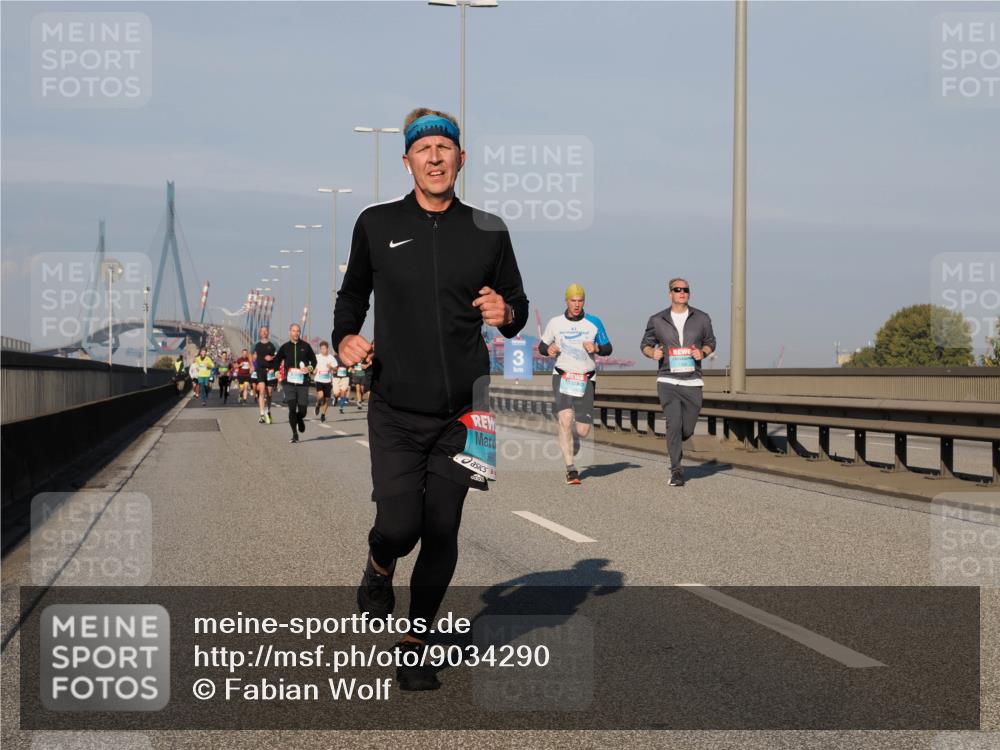 03.10.2025 - Köhlbrandbrückenlauf Fabian Wolf http://msf.ph/oto/9034290 03.10.2025 09:48:29 Position 3 3, 41 meine-sportfotos.de