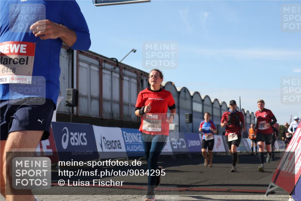 03.10.2025 - Köhlbrandbrückenlauf Luisa Fischer http://msf.ph/oto/9034295 03.10.2025 13:14:43 Ziel 4202, 4259, 4424, 4509, 4533, 4684, 4692, 4788, 4869, 5249, 5682, 5686, 5711, 5814, 6316, 6344, 6448, 6849 meine-sportfotos.de