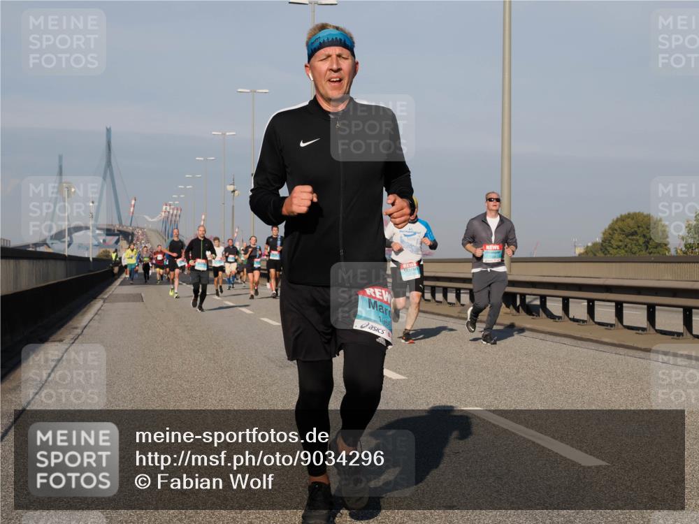 03.10.2025 - Köhlbrandbrückenlauf Fabian Wolf http://msf.ph/oto/9034296 03.10.2025 09:48:30 Position 3 1966 meine-sportfotos.de