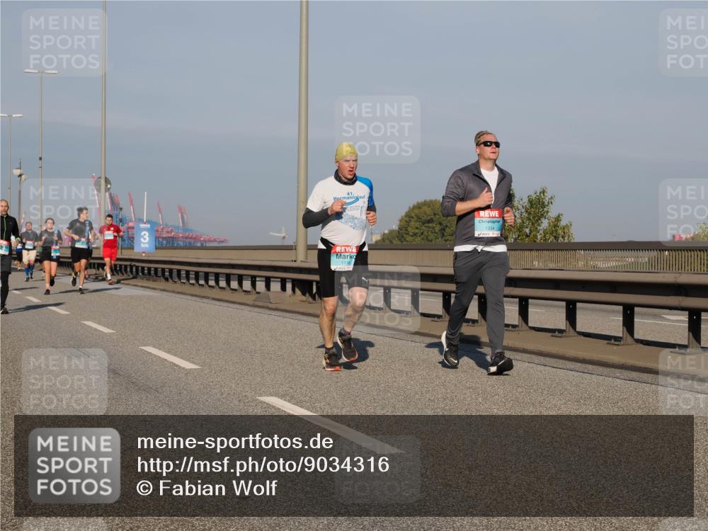 03.10.2025 - Köhlbrandbrückenlauf Fabian Wolf http://msf.ph/oto/9034316 03.10.2025 09:48:31 Position 3 41, 3, 1116, 1334 meine-sportfotos.de