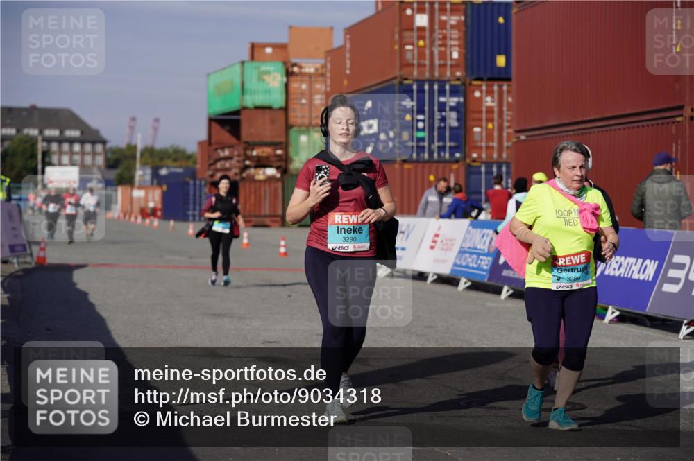 03.10.2025 - Köhlbrandbrückenlauf Michael Burmester http://msf.ph/oto/9034318 03.10.2025 10:43:14 Ziel 2452, 2665, 2795, 3289, 3290, 3822 meine-sportfotos.de
