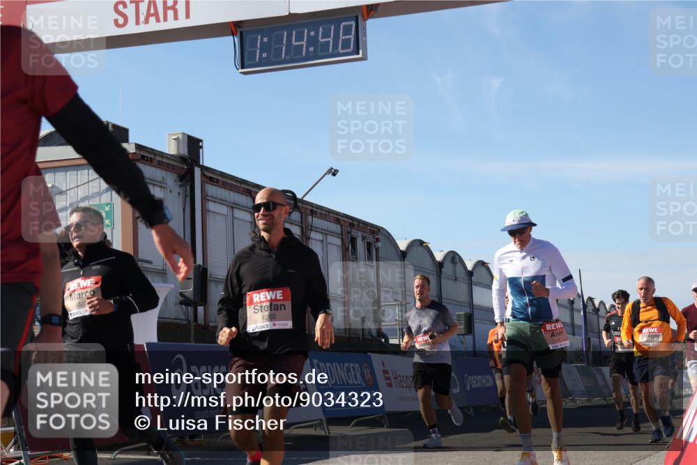03.10.2025 - Köhlbrandbrückenlauf Luisa Fischer http://msf.ph/oto/9034323 03.10.2025 13:14:47 Ziel 4202, 4224, 4424, 4533, 4684, 4692, 4788, 4869, 4890, 5525, 5535, 5682, 5686, 5711, 5760, 5761, 5814, 6316, 6344, 6448, 6849 meine-sportfotos.de