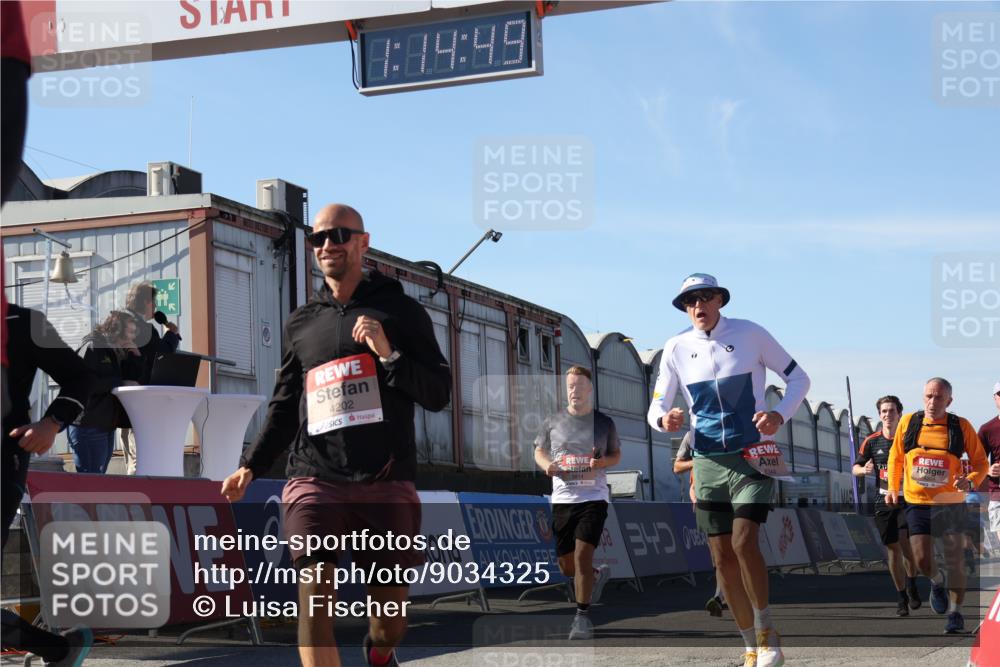 03.10.2025 - Köhlbrandbrückenlauf Luisa Fischer http://msf.ph/oto/9034325 03.10.2025 13:14:47 Ziel 4202, 4224, 4424, 4533, 4684, 4692, 4788, 4869, 4890, 5525, 5535, 5682, 5686, 5711, 5760, 5761, 5814, 6316, 6344, 6448, 6849 meine-sportfotos.de