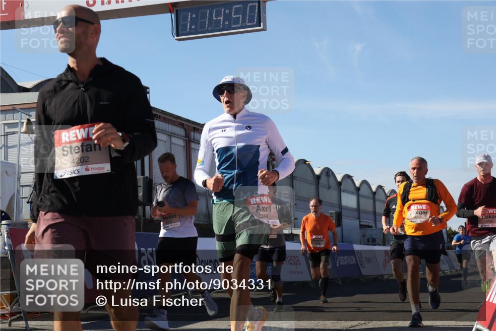 03.10.2025 - Köhlbrandbrückenlauf Luisa Fischer http://msf.ph/oto/9034331 03.10.2025 13:14:48 Ziel 4202, 4224, 4424, 4533, 4692, 4869, 4890, 5525, 5535, 5682, 5686, 5711, 5760, 5761, 5814, 6316, 6344, 6448, 6849 meine-sportfotos.de