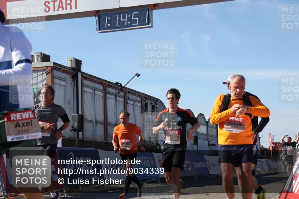 03.10.2025 - Köhlbrandbrückenlauf Luisa Fischer http://msf.ph/oto/9034339 03.10.2025 13:14:50 Ziel 4202, 4224, 4406, 4424, 4533, 4692, 4869, 4890, 5054, 5525, 5535, 5682, 5686, 5711, 5760, 5761, 5814, 6293, 6316, 6344, 6448, 6815, 6849 meine-sportfotos.de