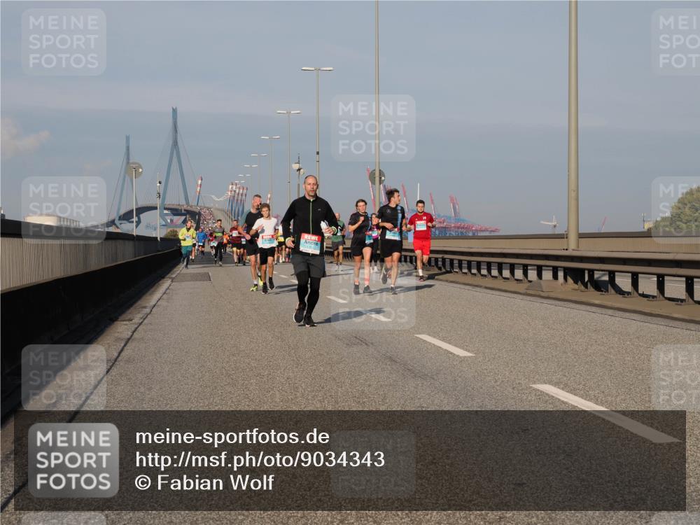 03.10.2025 - Köhlbrandbrückenlauf Fabian Wolf http://msf.ph/oto/9034343 03.10.2025 09:48:34 Position 3  meine-sportfotos.de