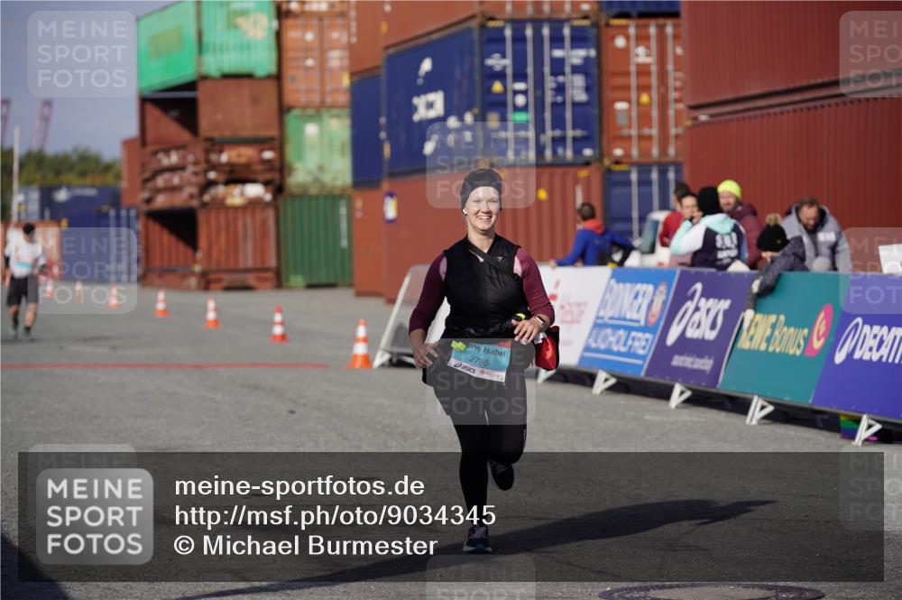 03.10.2025 - Köhlbrandbrückenlauf Michael Burmester http://msf.ph/oto/9034345 03.10.2025 10:43:18 Ziel 2795, 3822 meine-sportfotos.de
