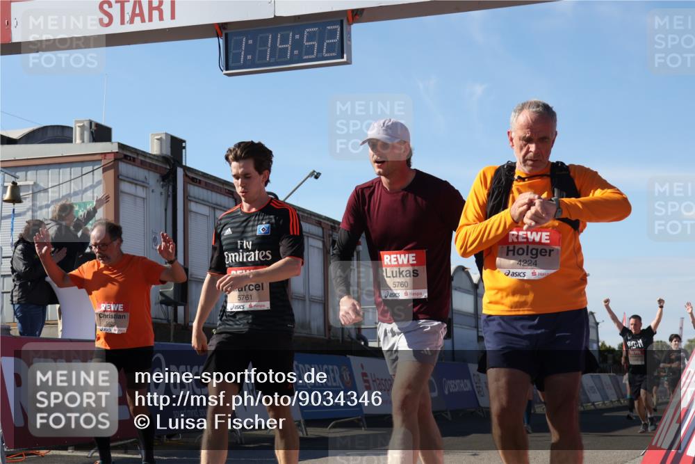 03.10.2025 - Köhlbrandbrückenlauf Luisa Fischer http://msf.ph/oto/9034346 03.10.2025 13:14:51 Ziel 4202, 4224, 4406, 4533, 4869, 4890, 5054, 5525, 5535, 5682, 5686, 5711, 5760, 5761, 5814, 6017, 6293, 6316, 6344, 6448, 6815 meine-sportfotos.de
