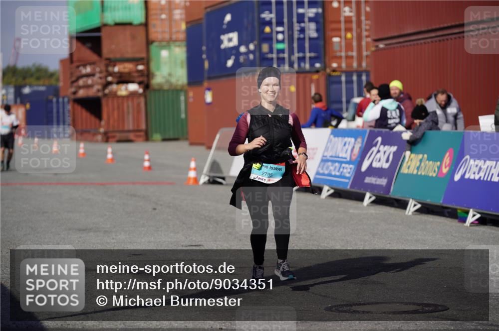 03.10.2025 - Köhlbrandbrückenlauf Michael Burmester http://msf.ph/oto/9034351 03.10.2025 10:43:18 Ziel 2795, 3822 meine-sportfotos.de