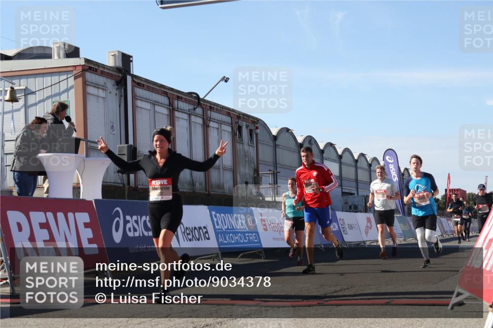 03.10.2025 - Köhlbrandbrückenlauf Luisa Fischer http://msf.ph/oto/9034378 03.10.2025 13:15:00 Ziel 4224, 4232, 4244, 4282, 4406, 4784, 4890, 5054, 5173, 5525, 5535, 5737, 5760, 5761, 6017, 6128, 6129, 6293, 6454, 6810, 6815 meine-sportfotos.de
