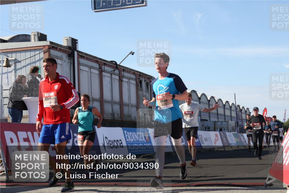 03.10.2025 - Köhlbrandbrückenlauf Luisa Fischer http://msf.ph/oto/9034390 03.10.2025 13:15:02 Ziel 4090, 4232, 4244, 4282, 4406, 4784, 5054, 5173, 5737, 6017, 6128, 6129, 6189, 6293, 6454, 6810, 6815 meine-sportfotos.de