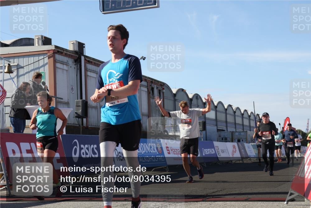 03.10.2025 - Köhlbrandbrückenlauf Luisa Fischer http://msf.ph/oto/9034395 03.10.2025 13:15:02 Ziel 4090, 4232, 4244, 4282, 4406, 4784, 5054, 5173, 5737, 6017, 6128, 6129, 6189, 6293, 6454, 6810, 6815 meine-sportfotos.de