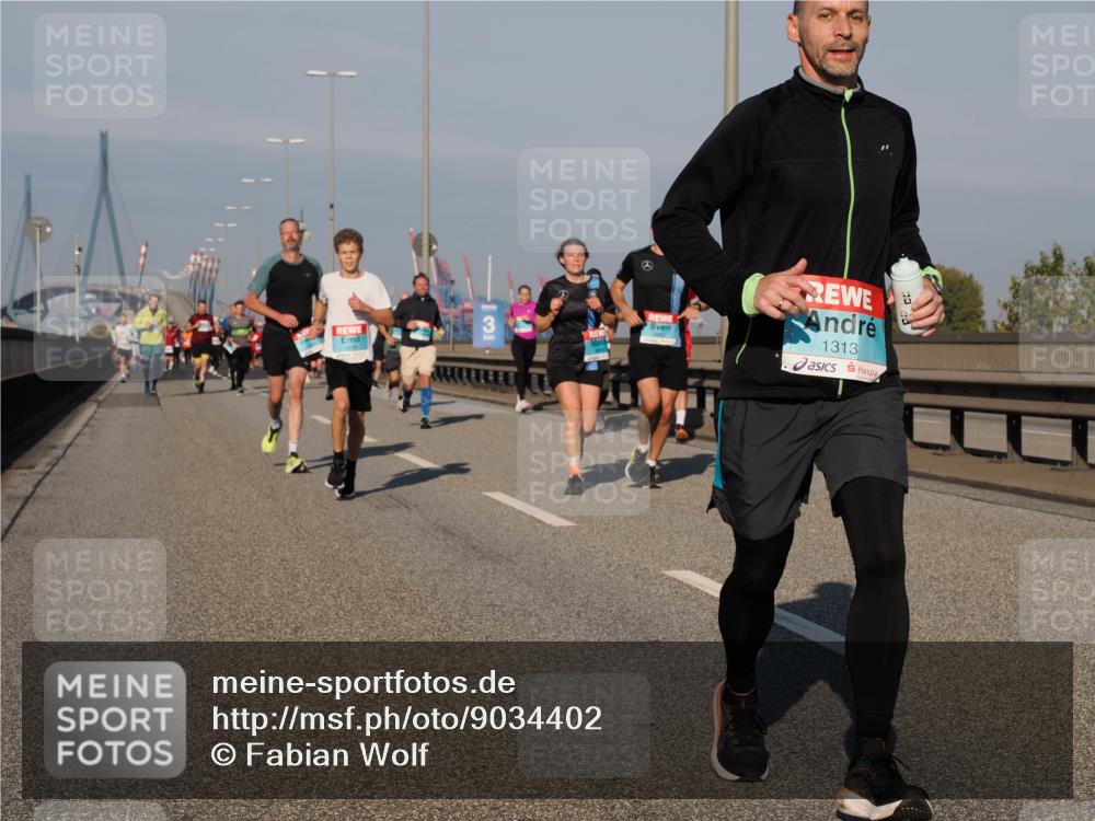 03.10.2025 - Köhlbrandbrückenlauf Fabian Wolf http://msf.ph/oto/9034402 03.10.2025 09:48:37 Position 3 3, 1313 meine-sportfotos.de