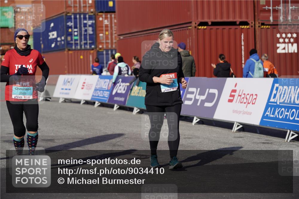 03.10.2025 - Köhlbrandbrückenlauf Michael Burmester http://msf.ph/oto/9034410 03.10.2025 10:43:34 Ziel 2425, 2565, 2753 meine-sportfotos.de