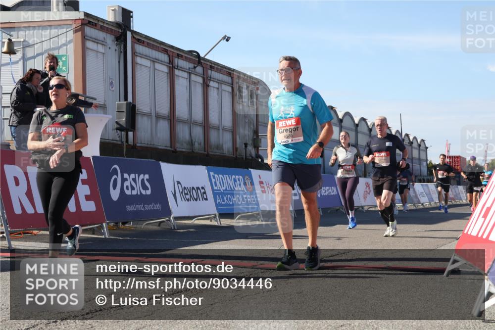 03.10.2025 - Köhlbrandbrückenlauf Luisa Fischer http://msf.ph/oto/9034446 03.10.2025 13:15:25 Ziel 4031, 4267, 4610, 4962, 5309, 5771, 6019, 6535, 6772, 6773, 6790 meine-sportfotos.de