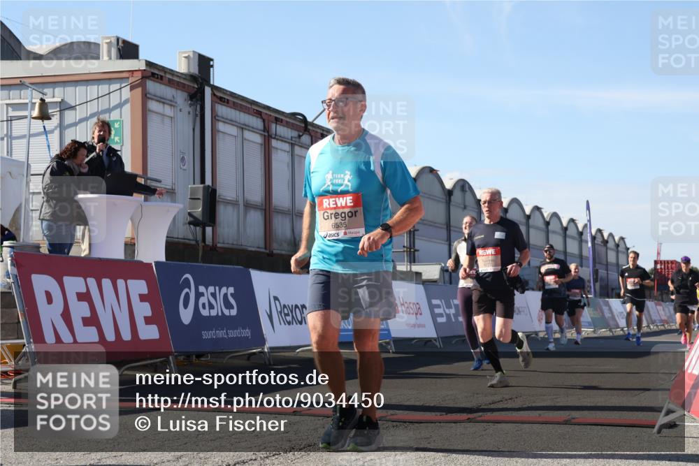 03.10.2025 - Köhlbrandbrückenlauf Luisa Fischer http://msf.ph/oto/9034450 03.10.2025 13:15:26 Ziel 4031, 4267, 4610, 4958, 4962, 5309, 5771, 6019, 6535, 6772, 6773, 6790 meine-sportfotos.de