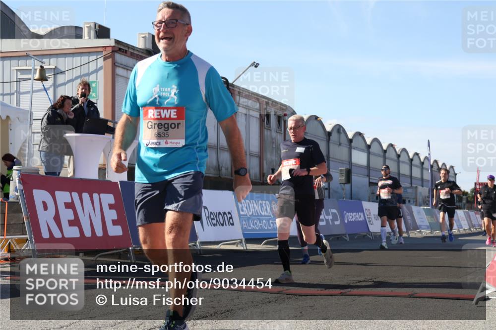 03.10.2025 - Köhlbrandbrückenlauf Luisa Fischer http://msf.ph/oto/9034454 03.10.2025 13:15:27 Ziel 4031, 4267, 4610, 4871, 4958, 4962, 5309, 5771, 6019, 6535, 6772, 6773, 6790 meine-sportfotos.de