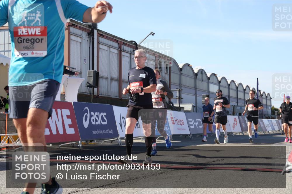 03.10.2025 - Köhlbrandbrückenlauf Luisa Fischer http://msf.ph/oto/9034459 03.10.2025 13:15:27 Ziel 4031, 4267, 4610, 4871, 4958, 4962, 5309, 5771, 6019, 6535, 6772, 6773, 6790 meine-sportfotos.de