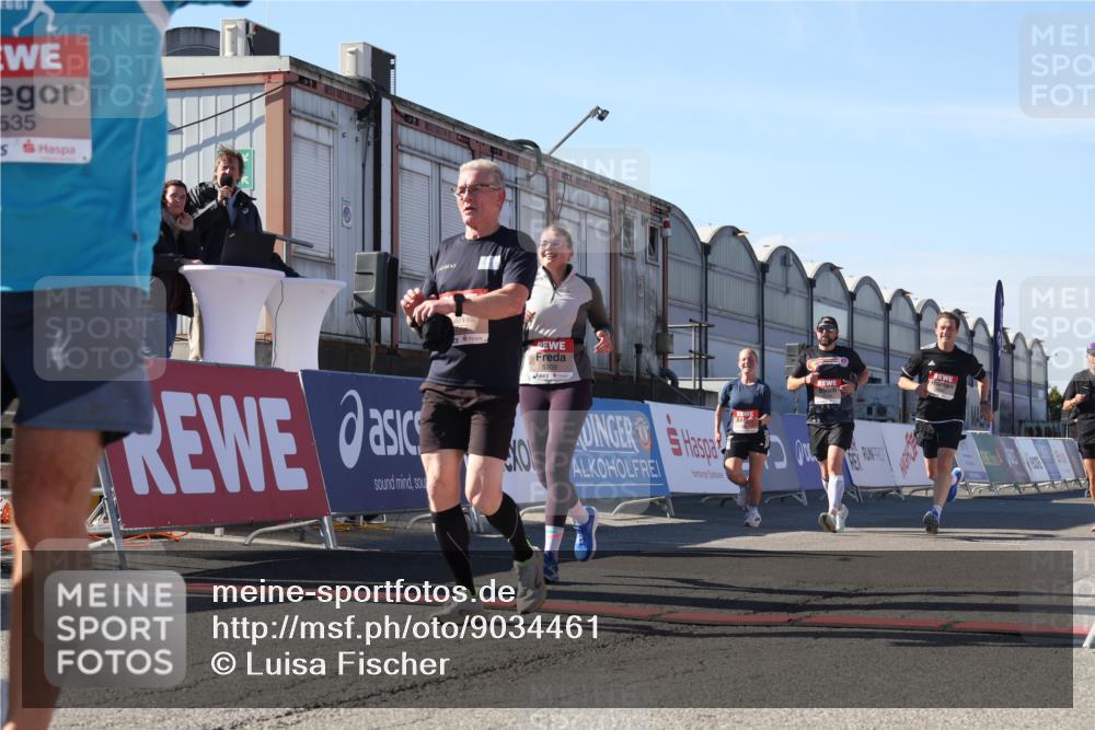 03.10.2025 - Köhlbrandbrückenlauf Luisa Fischer http://msf.ph/oto/9034461 03.10.2025 13:15:28 Ziel 4031, 4267, 4610, 4797, 4871, 4958, 4962, 5309, 5771, 6019, 6535, 6772, 6790 meine-sportfotos.de