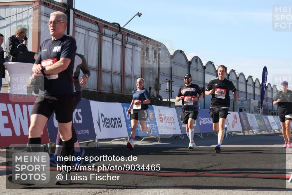 03.10.2025 - Köhlbrandbrückenlauf Luisa Fischer http://msf.ph/oto/9034465 03.10.2025 13:15:28 Ziel 4031, 4267, 4610, 4797, 4871, 4958, 4962, 5309, 5771, 6019, 6535, 6772, 6790 meine-sportfotos.de