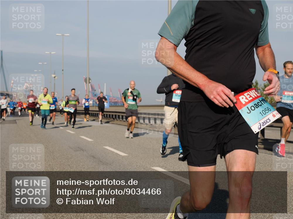 03.10.2025 - Köhlbrandbrückenlauf Fabian Wolf http://msf.ph/oto/9034466 03.10.2025 09:48:43 Position 3 370, 1056, 3710 meine-sportfotos.de