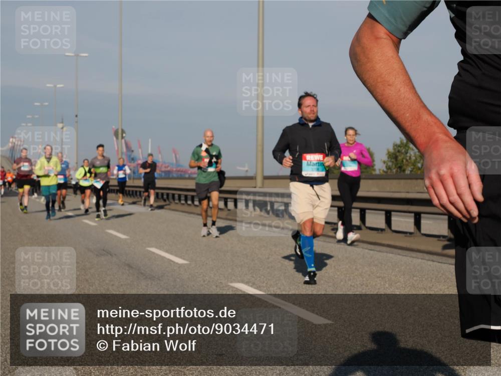 03.10.2025 - Köhlbrandbrückenlauf Fabian Wolf http://msf.ph/oto/9034471 03.10.2025 09:48:43 Position 3  meine-sportfotos.de