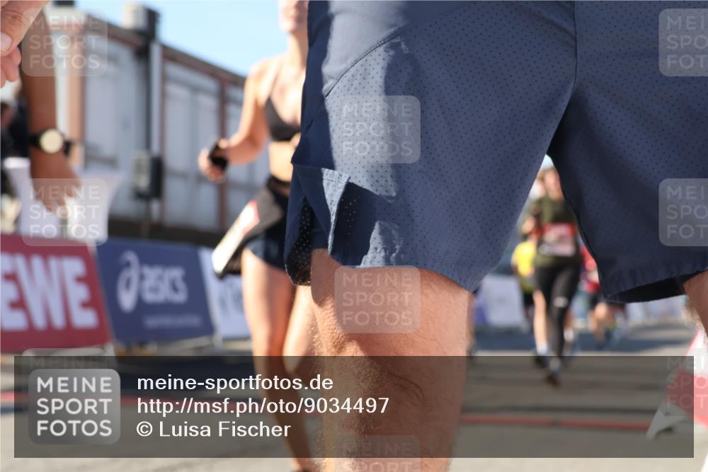 03.10.2025 - Köhlbrandbrückenlauf Luisa Fischer http://msf.ph/oto/9034497 03.10.2025 13:15:35 Ziel 4031, 4210, 4267, 4399, 4421, 4577, 4678, 4704, 4797, 4803, 4871, 4958, 4962, 5309, 5768, 5942, 6019, 6535, 6772 meine-sportfotos.de