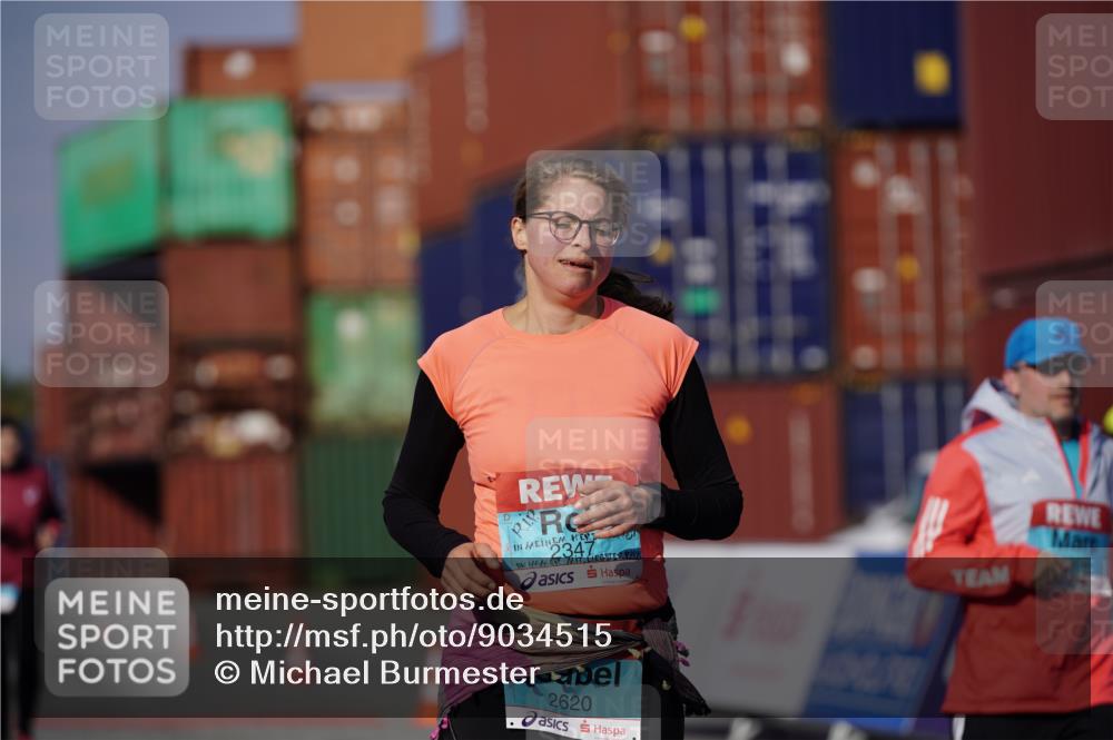 03.10.2025 - Köhlbrandbrückenlauf Michael Burmester http://msf.ph/oto/9034515 03.10.2025 10:44:22 Ziel 2306, 2517, 2545, 2620 meine-sportfotos.de