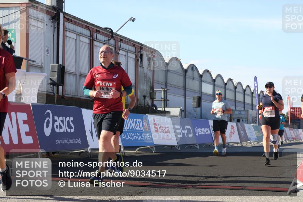 03.10.2025 - Köhlbrandbrückenlauf Luisa Fischer http://msf.ph/oto/9034517 03.10.2025 13:15:38 Ziel 4210, 4267, 4399, 4421, 4577, 4604, 4678, 4704, 4797, 4803, 4871, 4958, 4962, 5309, 5768, 5942, 6019, 6112, 6772 meine-sportfotos.de