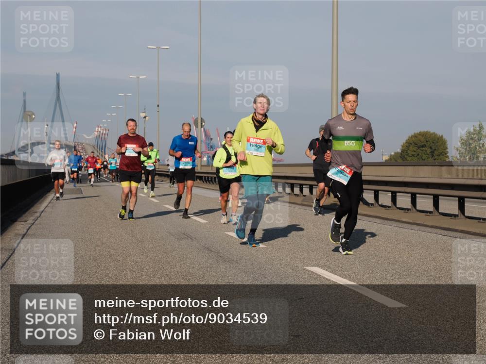 03.10.2025 - Köhlbrandbrückenlauf Fabian Wolf http://msf.ph/oto/9034539 03.10.2025 09:48:47 Position 3 1560, 1311 meine-sportfotos.de