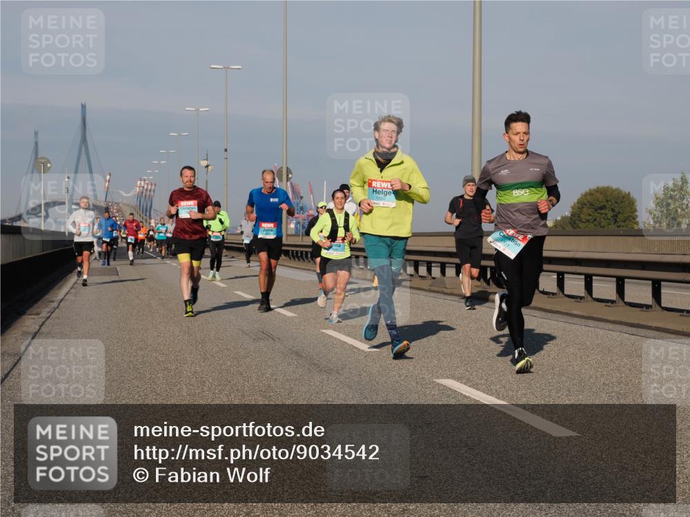 03.10.2025 - Köhlbrandbrückenlauf Fabian Wolf http://msf.ph/oto/9034542 03.10.2025 09:48:48 Position 3 1560, 1311 meine-sportfotos.de