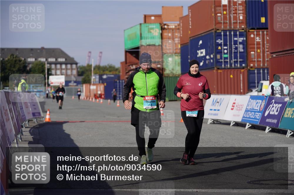 03.10.2025 - Köhlbrandbrückenlauf Michael Burmester http://msf.ph/oto/9034590 03.10.2025 10:44:29 Ziel 2517, 2545 meine-sportfotos.de
