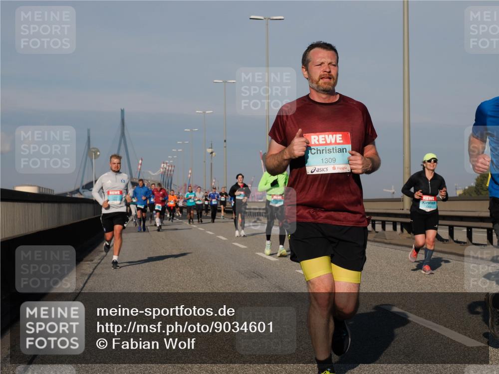 03.10.2025 - Köhlbrandbrückenlauf Fabian Wolf http://msf.ph/oto/9034601 03.10.2025 09:48:52 Position 3 1309, 1353 meine-sportfotos.de