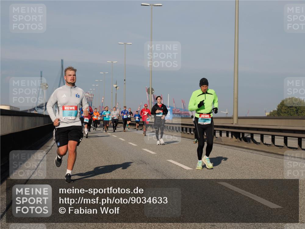 03.10.2025 - Köhlbrandbrückenlauf Fabian Wolf http://msf.ph/oto/9034633 03.10.2025 09:48:54 Position 3 3802, 1091 meine-sportfotos.de
