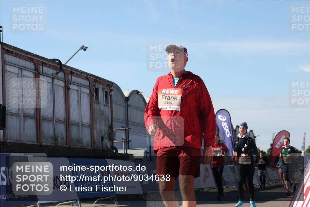 03.10.2025 - Köhlbrandbrückenlauf Luisa Fischer http://msf.ph/oto/9034638 03.10.2025 13:16:09 Ziel 4311, 4423, 4495, 4644, 4696, 5022, 5023, 5068, 5217, 5336, 5684, 5806, 6270, 6271, 6712 meine-sportfotos.de