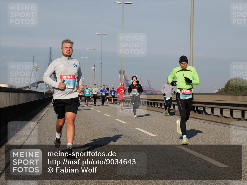03.10.2025 - Köhlbrandbrückenlauf Fabian Wolf http://msf.ph/oto/9034643 03.10.2025 09:48:54 Position 3 3802, 1091 meine-sportfotos.de