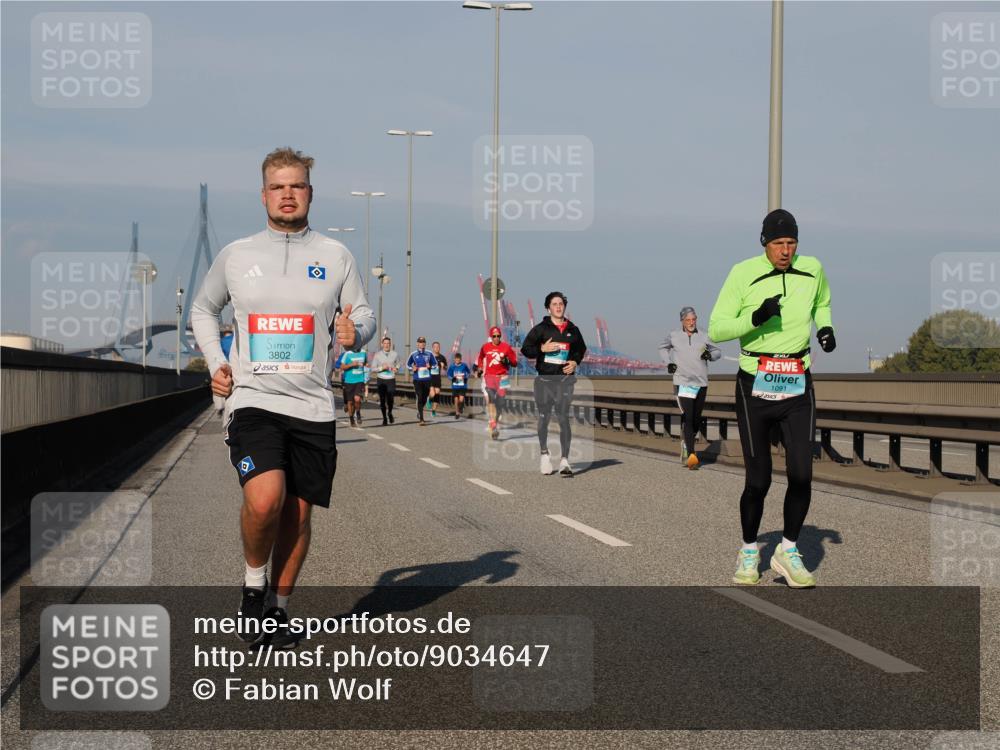 03.10.2025 - Köhlbrandbrückenlauf Fabian Wolf http://msf.ph/oto/9034647 03.10.2025 09:48:55 Position 3 3802, 1091 meine-sportfotos.de