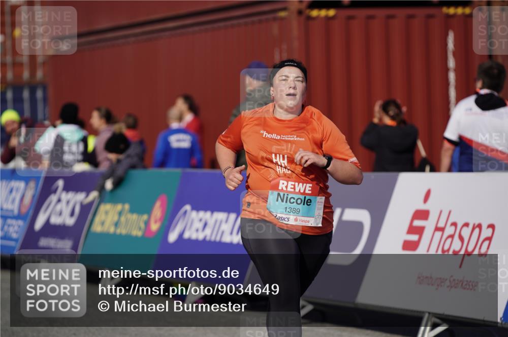 03.10.2025 - Köhlbrandbrückenlauf Michael Burmester http://msf.ph/oto/9034649 03.10.2025 10:44:41 Ziel 1389 meine-sportfotos.de