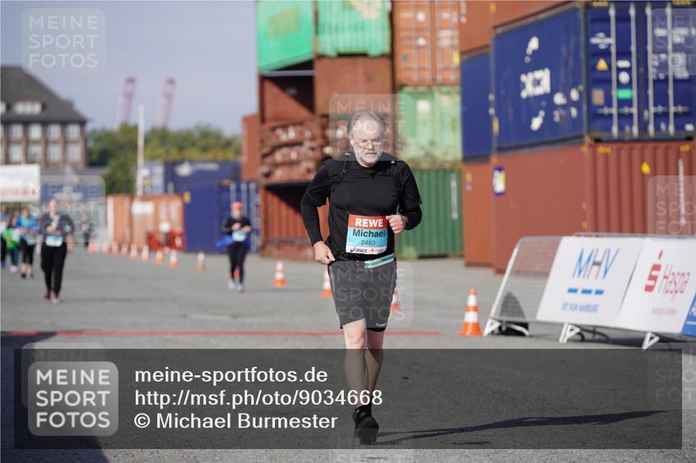 03.10.2025 - Köhlbrandbrückenlauf Michael Burmester http://msf.ph/oto/9034668 03.10.2025 10:44:51 Ziel 2483 meine-sportfotos.de
