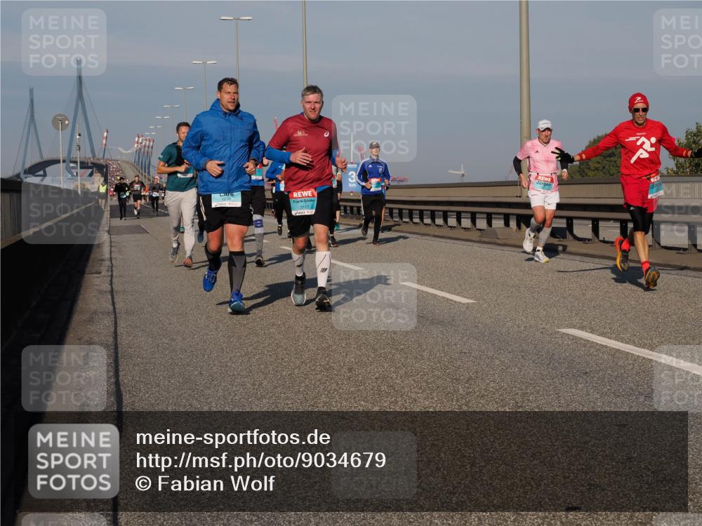 03.10.2025 - Köhlbrandbrückenlauf Fabian Wolf http://msf.ph/oto/9034679 03.10.2025 09:49:01 Position 3 1236, 3117, 3 meine-sportfotos.de